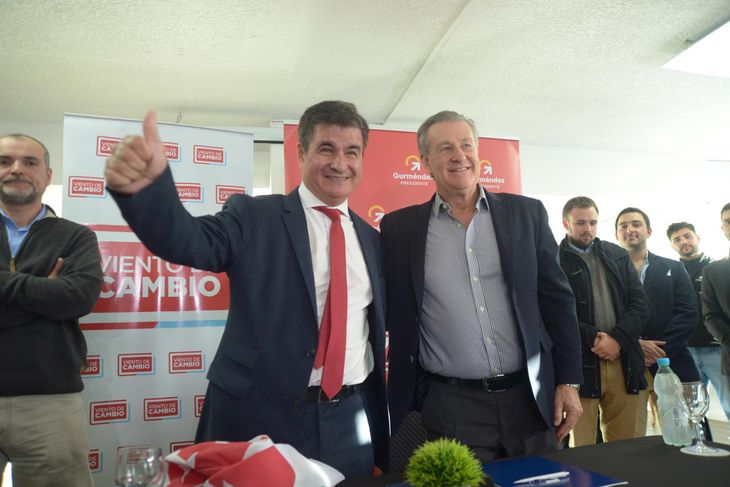 Guzmán Acosta y Lara declinó su precandidatura tras llegar a un acuerdo programático con Gabriel Gurméndez.