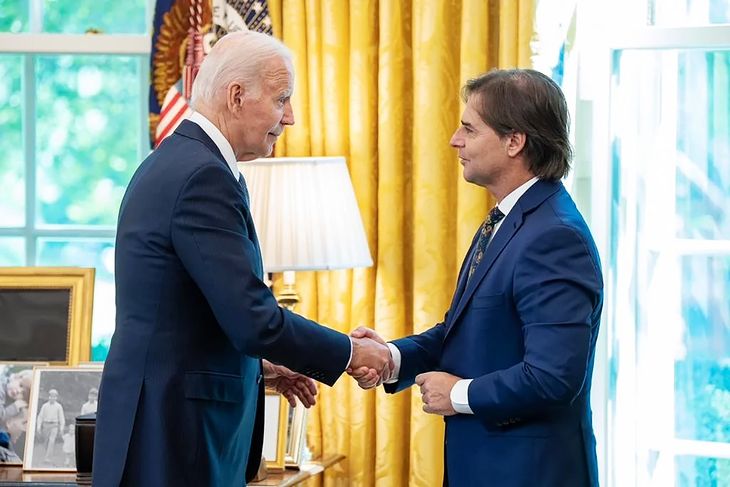El presidente Luis Lacalle Pou se llevó varios elogios de parte del mandatario Joe Biden.