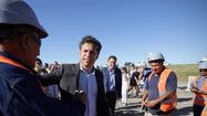 axel kicillof: sin la obra publica se perdieron 100.000 puestos de trabajo