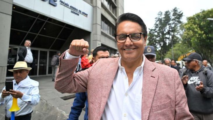 Fernando Villavicencio fue acribillado al finalizar un acto en Quito.