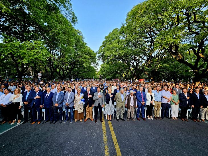 Los partidos políticos conmemoraron los 40 años del Río de Libertad.