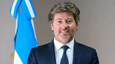 Milei le toma juramento a Juan Mahiques como ministro de Justicia