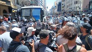 incidentes en la desconcentracion de la marcha contra el dnu
