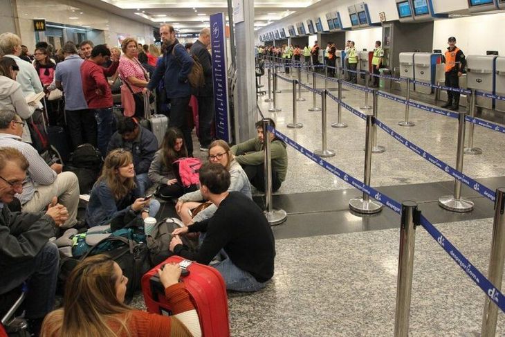 Demoras y cancelaciones en Aeroparque: 10 mil pasajeros afectados.