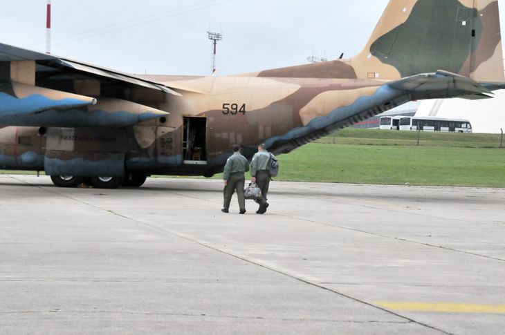 El avión Hércules de la Fuerza Aérea Uruguaya tiene previsto dos vuelos con destino a Israel para la repatriación de connacionales.