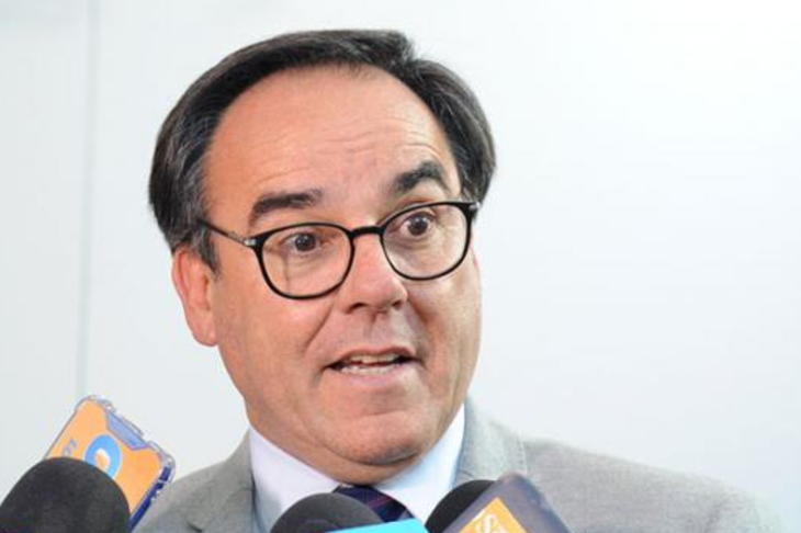 Robert Bouvier. ministro de Ambiente del Uruguay.