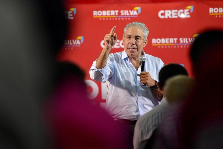 Robert Silva, precandidato por el Partido Colorado.