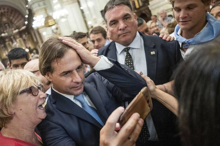 El Frente Amplio criticó duramente al gobierno por las novedades en el caso Astesiano.