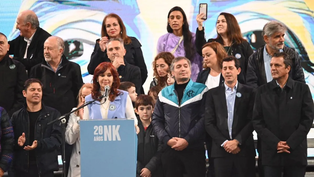 Cristina Kirchner estuvo acompañada por su familia durante el acto