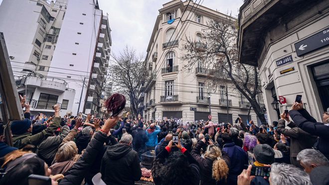 Cristina Kirchner pidió que el Tribunal aclare cómo debe ser el régimen de visitas en su casa