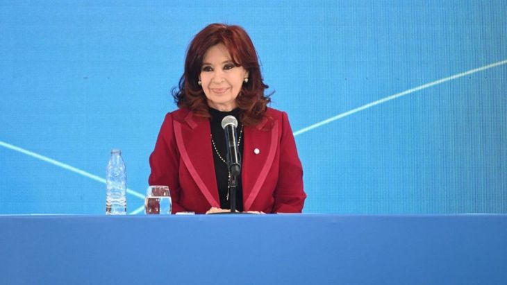 Cristina Kirchner brindará una charla en la UMET