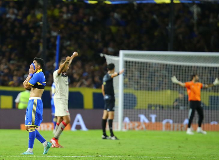 Boca perdió en la Liga contra Colón: fuerte autocrítica de Javi García.