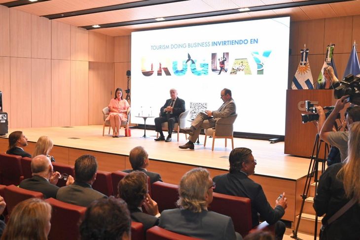 El Ministerio de Turismo presentó la guía Tourism doing business, Invirtiendo en Uruguay.