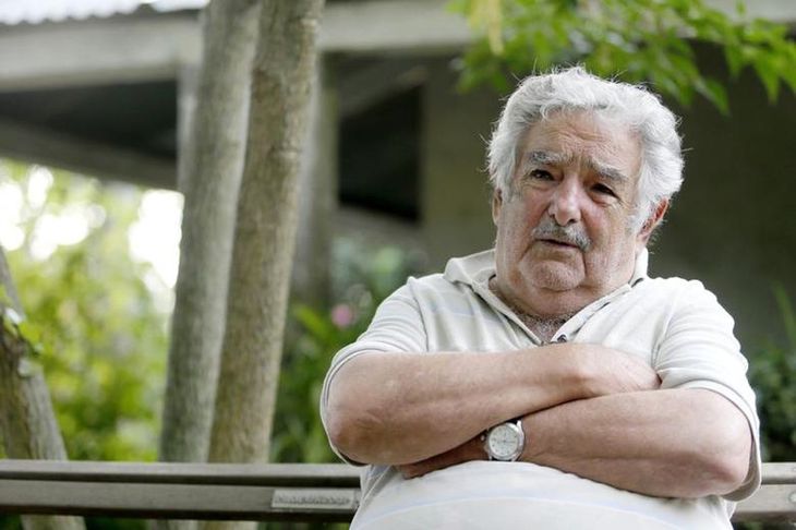 El expresidente José Mujica habló de unas elecciones parejas en las que va a ganar el que cometa menos errores.