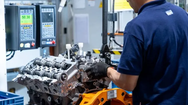ford-industria-automotriz-autopartes.webp