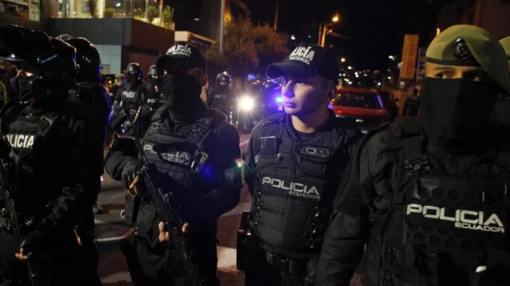 policia-ecuador-estado-excepcion.webp