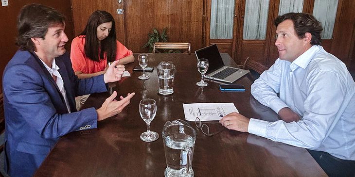 El presidente del Banco Central del Uruguay, Diego Labat, recibió al presidente de la Unión de Exportadores del Uruguay, Facundo Márquez.