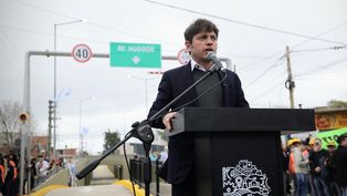 Axel Kicillof expuso la relación de Javier Milei con las AFJP.