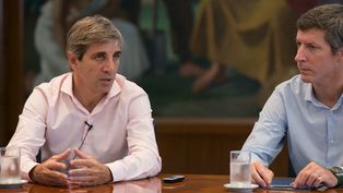 Luis Caputo junto al futuro presidente del Banco Central (BCRA), Santiago Bausili