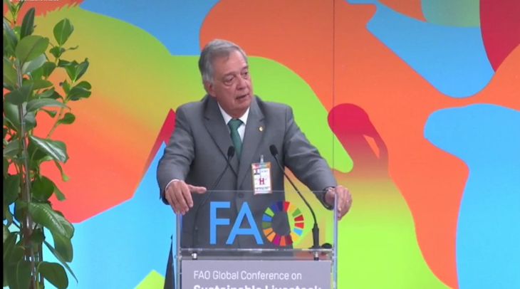 Fernando Mattos, ministro de Ganadería, Agricultura y Pesca del Uruguay en la Conferencia de la FAO.