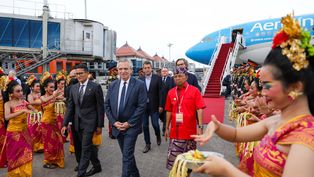 Alberto Fernández llegó a Bali por el G20.
