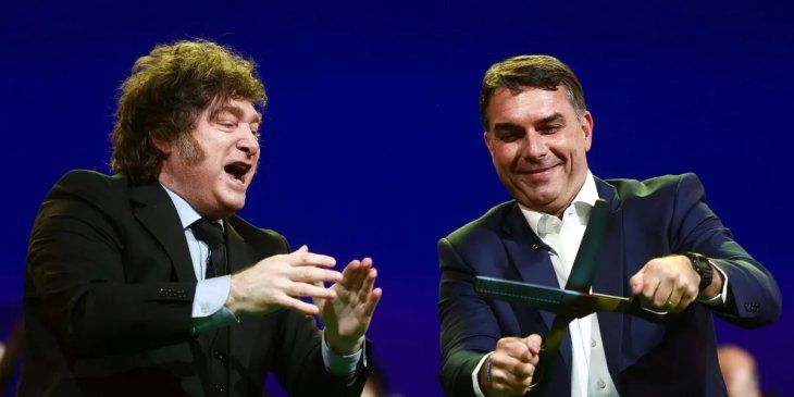 Milei flavio bolsonaro