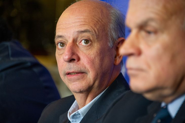 El ministro de Defensa, Javier García.