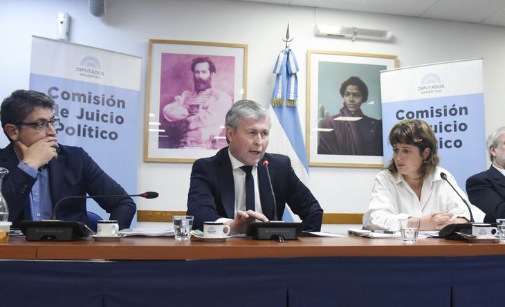Héctor Marchi en la comisión de Juicio Político.