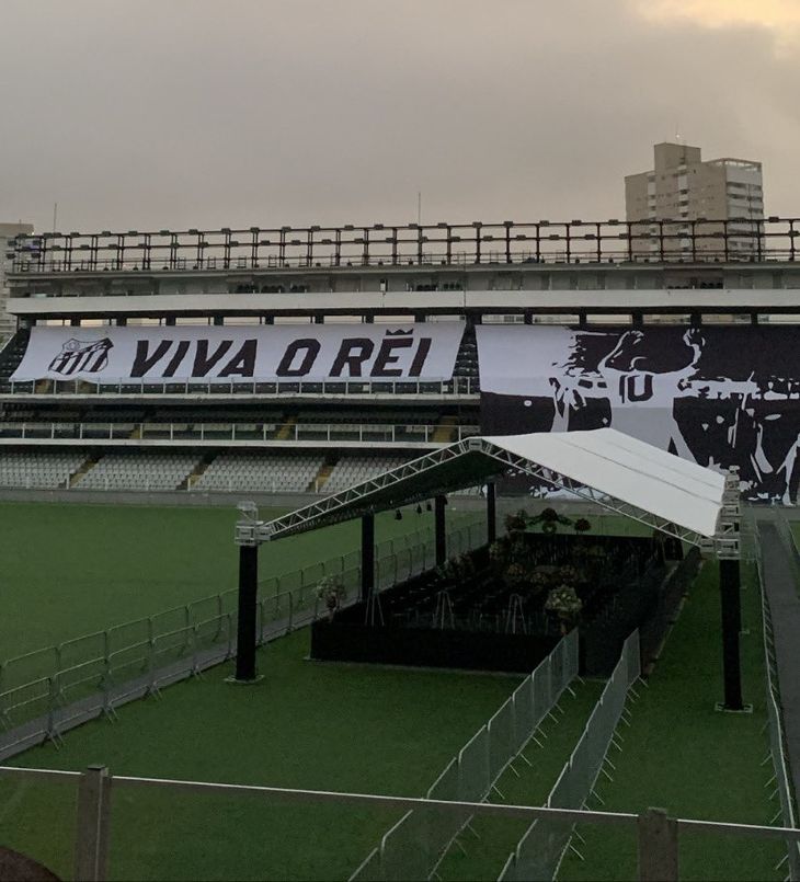 Empezó el velatorio de Pelé.