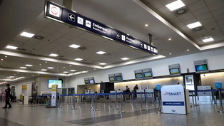 demoras y cancelaciones de vuelos por una medida gremial de aeronauticos