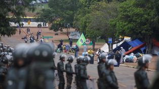 Tras el intento de golpe en Brasil, desmantelan los acampes bolsonaristas