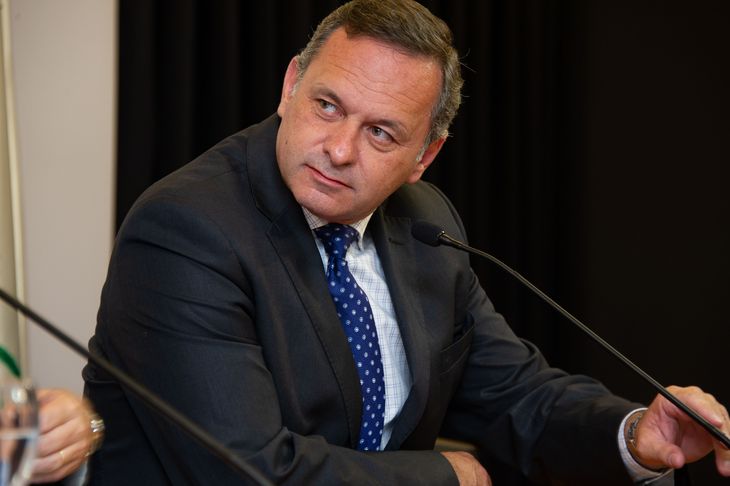 Álvaro Delgado aseguró que el gobierno tiene un compromiso con la recuperación del salario de los sectores público y privado.