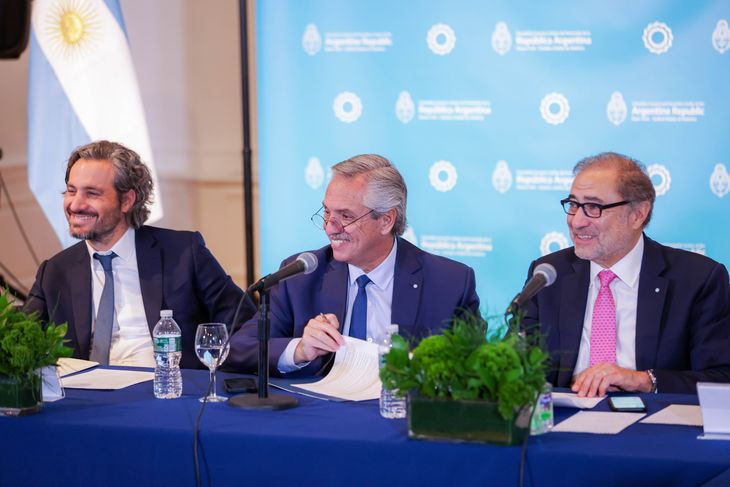Santiago Cafiero, Alberto Fernández y Jorge Argüello en Estados Unidos.