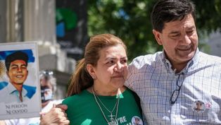 Los padres de Báez Sosa convocaron a una colecta solidaria para este martes