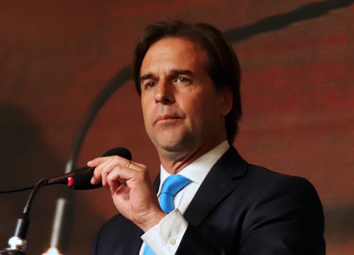El presidente uruguayo Luis Lacalle Pou cerrará con sus ministros un año cargado de polémicas.&nbsp;