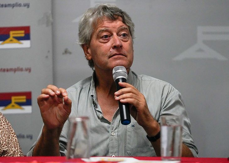 Rafael Michelini deslizó a la prensa que una precandidatura presidencial de Mario Bergara es una estrategia electoral.