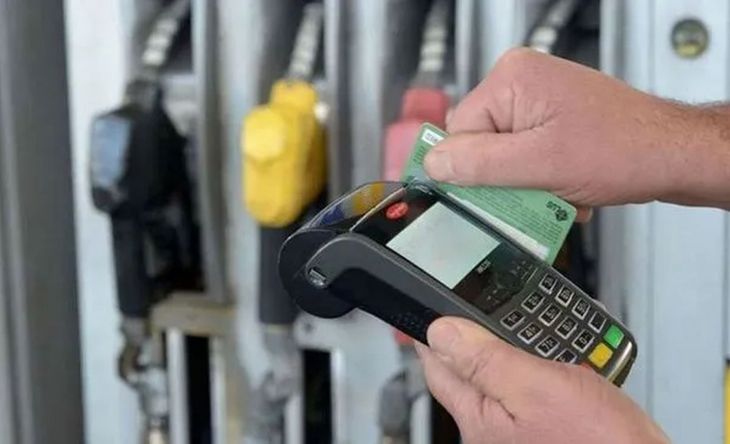 La Unión de Vendedores de Nafta del Uruguay (Unvenu) analiza demandar a los bancos por los aranceles abusivos en los cobros con tarjetas.