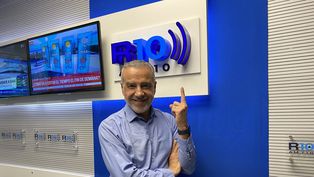 El Dr. Guillermo Capuya tiene su programa en Radio 10