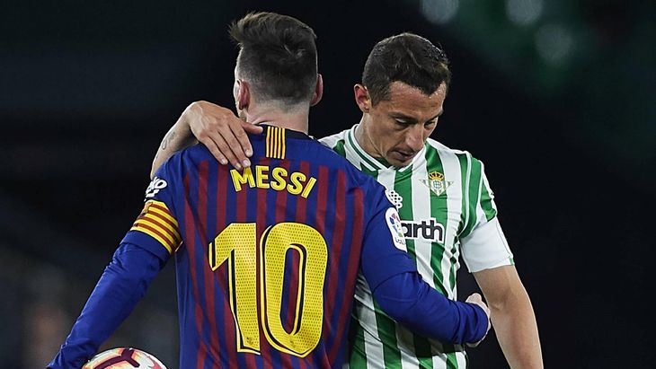 Andrés Guardado y Lionel Messi en España.