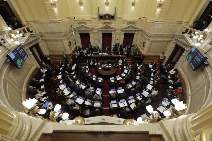 El Senado retrotrajo el último aumento de las dietas