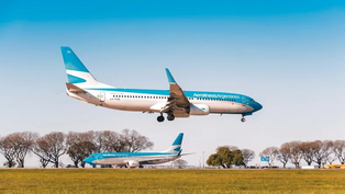 finde largo: aerolineas argentinas transportara 222 mil pasajeros