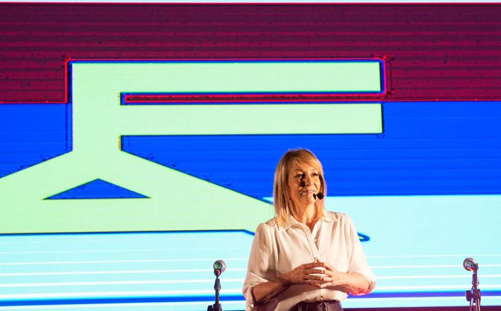 Carolina Cosse negó los dichos de Álvaro Delgado, quien sostuvo que el Frente Amplio se negó a colaborar con el gobierno durante la pandemia.