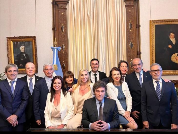 Los ministros de Javier Milei: polémica por el DNU