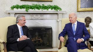 El presidente, Alberto Fernández, junto a su par de EEUU, Joe Biden en Washington.