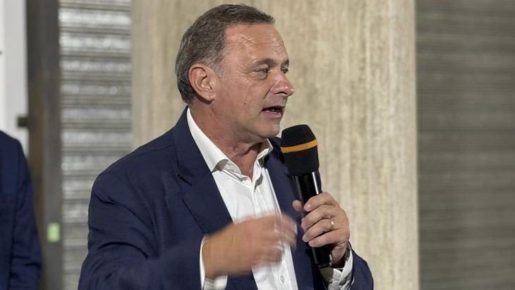 Álvaro Delgado criticó el discurso del PIT-CNT por el Día Internacional de los Trabajadores.