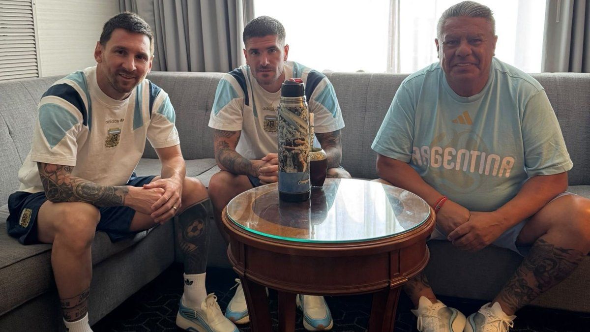 Chiqui Tapia, Lionel Messi y Rodrigo De Paul repitieron el ritual de siempre en la previa a la final del Mundial 2026