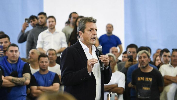 Sergio Massa tuvo su cierre de campaña en una fábrica de Pilar