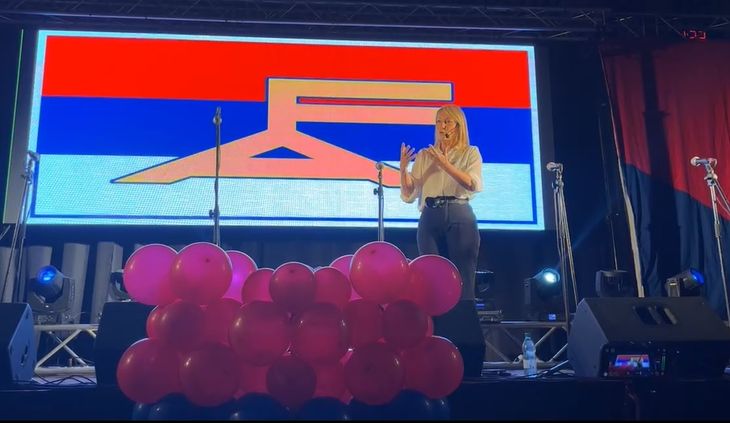 La intendenta de Montevideo, Carolina Cosse, lanzó su precandidatura presidencial por el Frente Amplio.