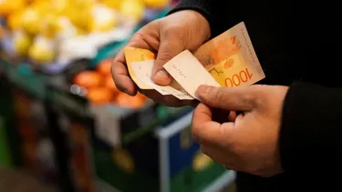 Estudio privado: el consumo volvió a caer y acumula 9 meses de retroceso en Argentina