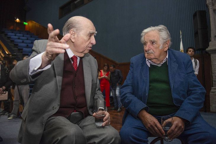 im mujica y sanguinetti jnuntos.jpg